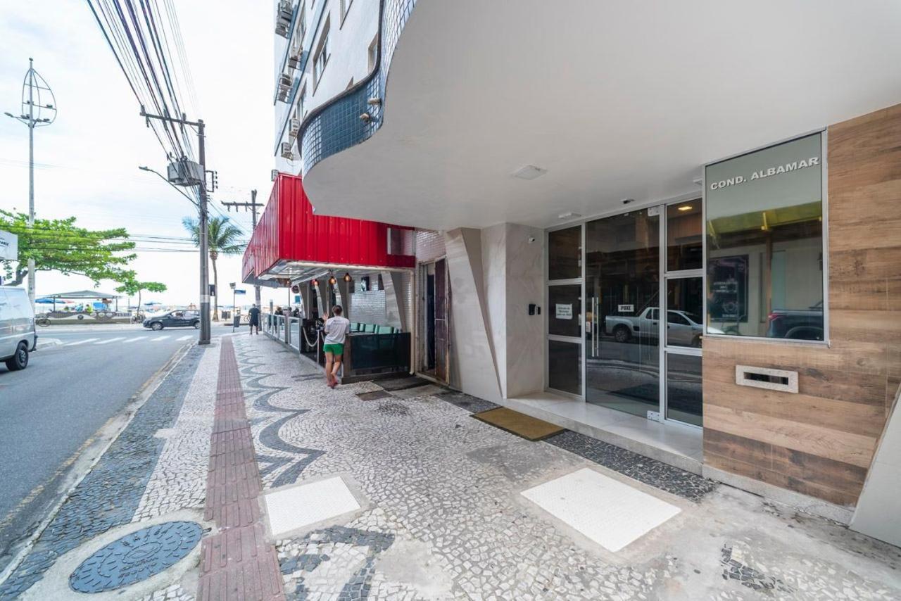 Apto Pe Na Areia, Direcao Ilha-balneario Camboriu. *
