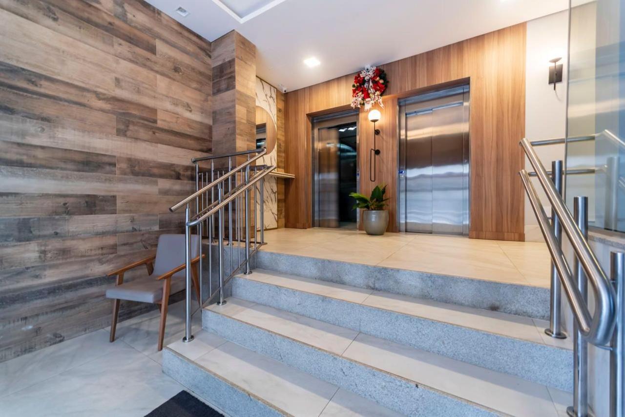 Apartamento Apto Pe Na Areia, Direcao Ilha-balneario Camboriu.