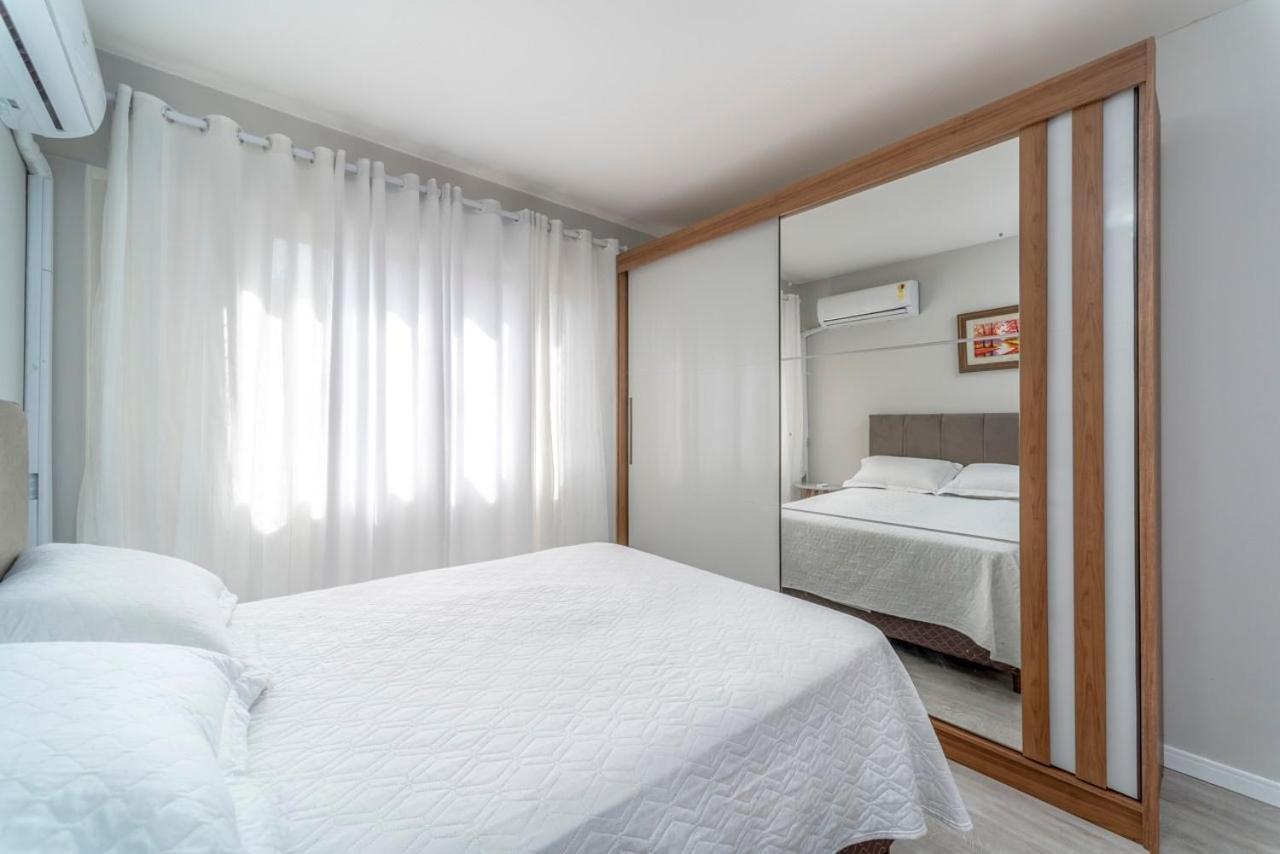 Apartamento Apto Pe Na Areia, Direcao Ilha-balneario Camboriu.